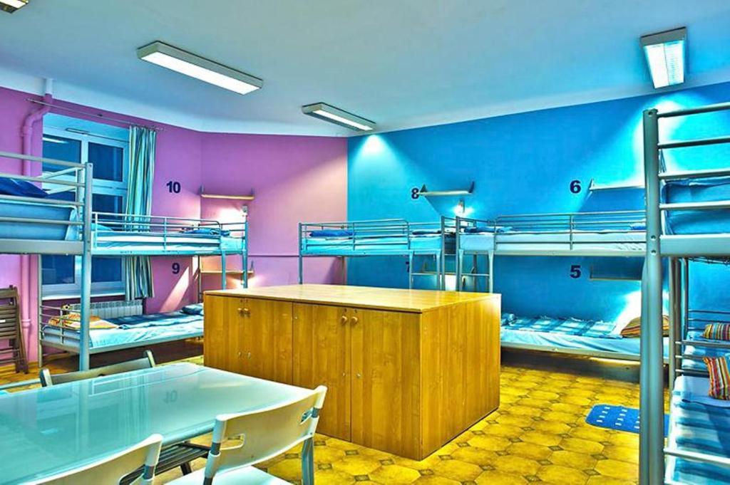 Nathan'S Villa Hostel وارسو الغرفة الصورة