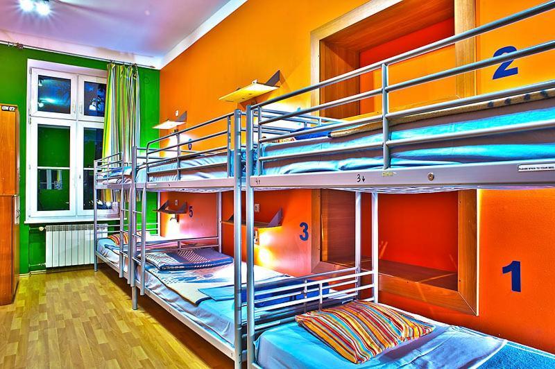 Nathan'S Villa Hostel وارسو الغرفة الصورة